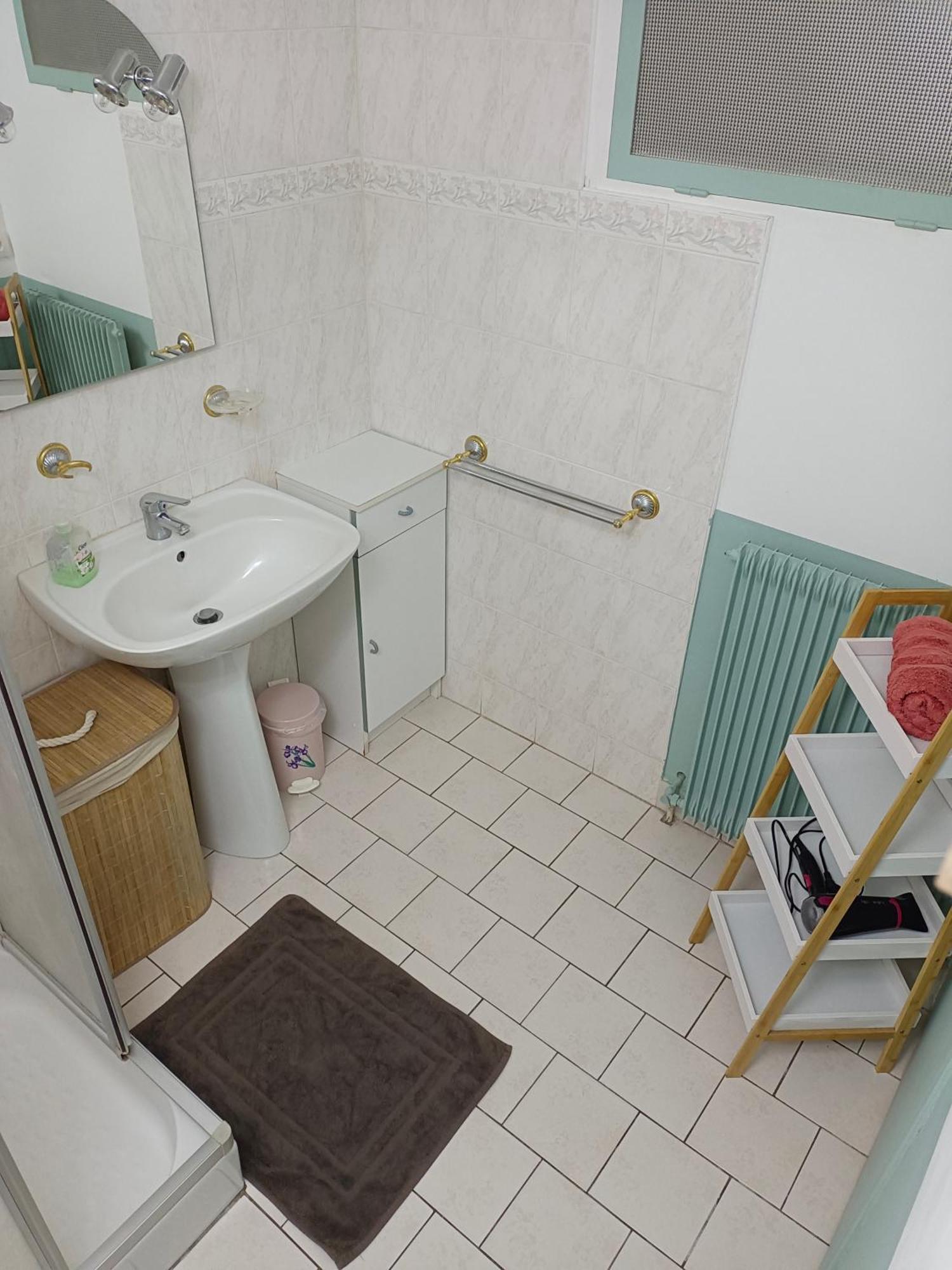 Petite Maison Etape Loire A Velo Ou Compostelle Mosnes Exterior photo